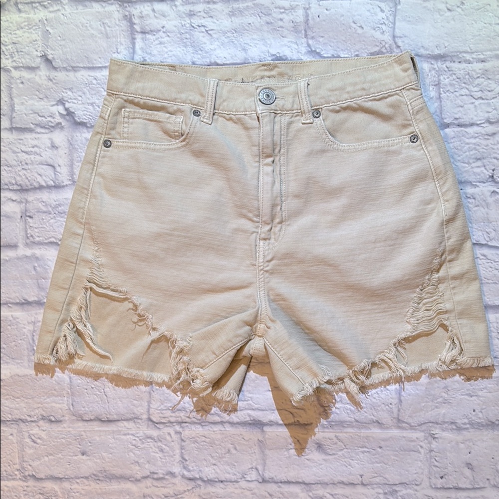 American Eagle Highest Rise Mom Shorts Light Khaki Cut Off Hem Size 6